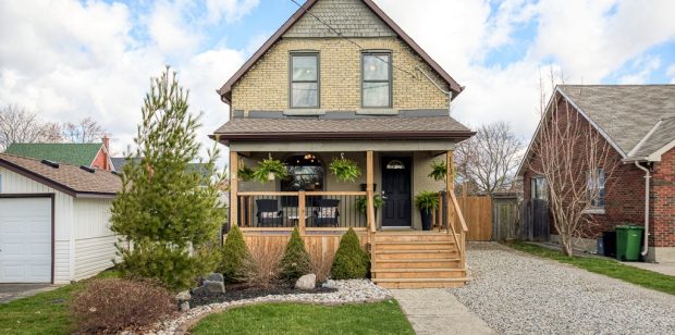 SOLD! OVER ASKING! 1 1/2 Storey Home in St. Thomas