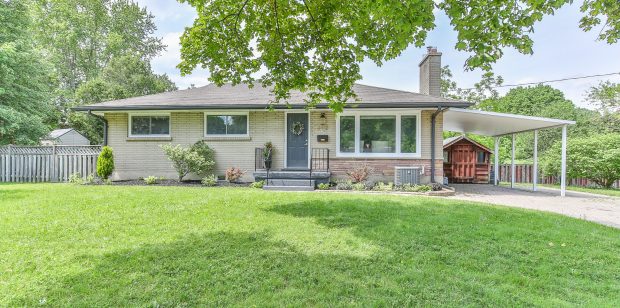 SOLD: Glen Cairn with a Granny Suite, 6 Offers!