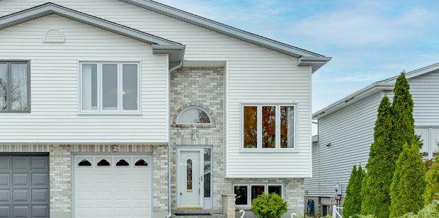 SOLD: East London Semi w Garage, 18 Offers