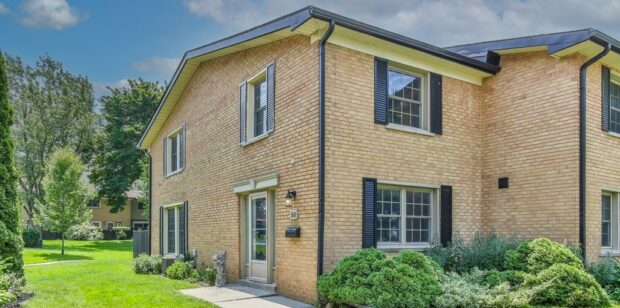 JUST SOLD: 50 Guildwood Walk, London