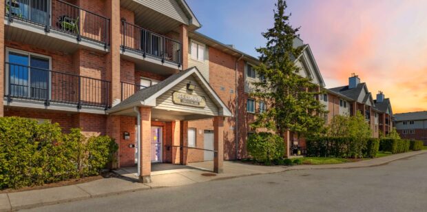 SOLD: White Oak apartment